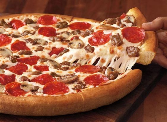 pizza con orilla de queso