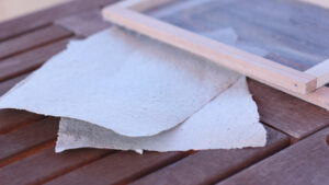 cómo hacer papel reciclado